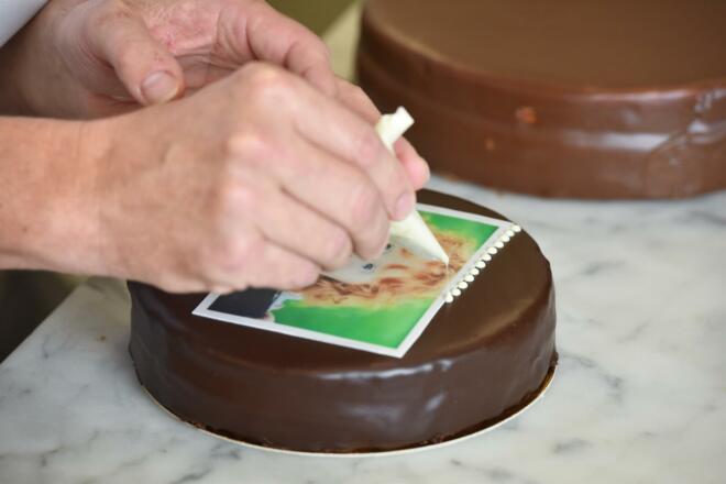 Sachertorte personalisiert Dekoration