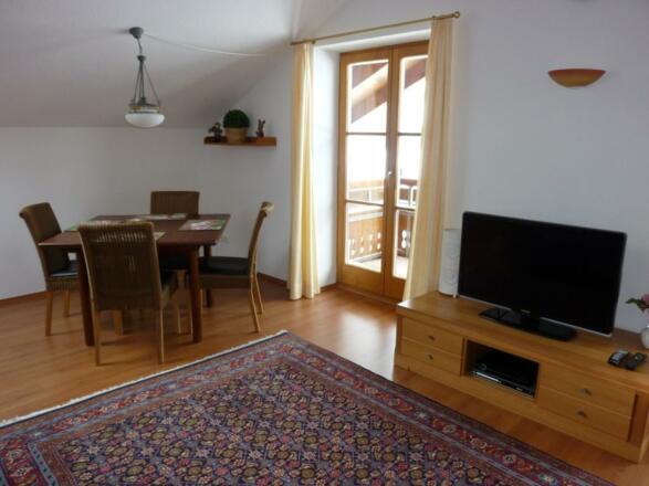 Wohnzimmer mit Sitzecke