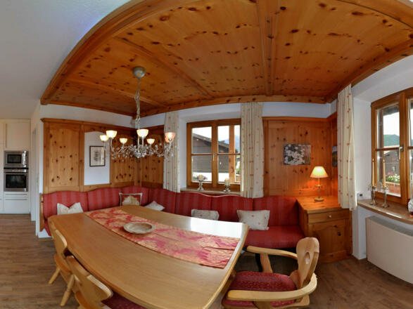 Zirbenessecke HOAMATGFUI