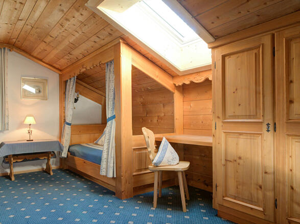 Appartement mit Balkon, Bauernbett