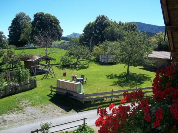 Blick von Ihrer Wohnung auf den Spielplatz