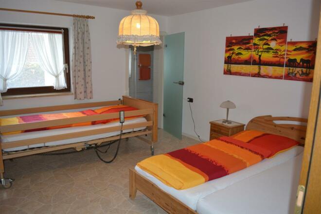 Pflegebett steht nur bei Bedarf