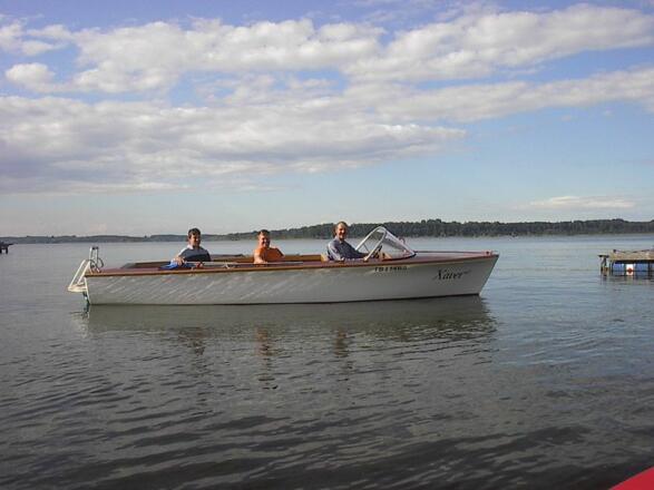 Elektroboot auf dem Chiemsee.