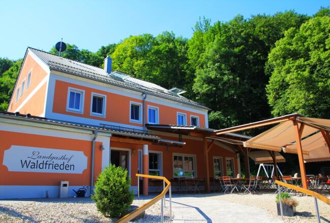 Landgasthof Waldfrieden Bad Abbach - Außenansicht