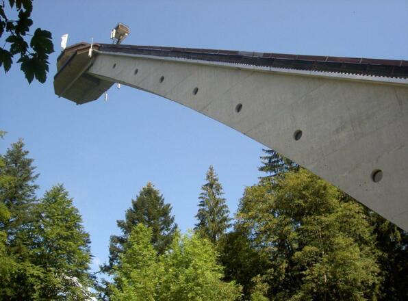 Freibergsee mit Skiflugschanze ist immer