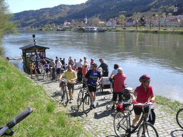 Radfahren an der Donau