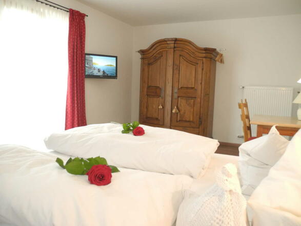 2. Schlafraum in FeWo 1 mit Balkontür