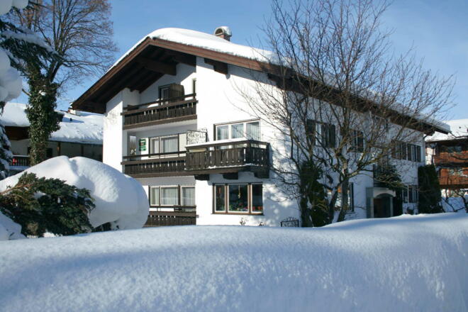 Winter bei Familie Heim