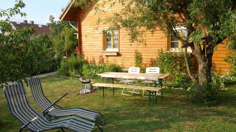 Ferienwohnung mit Garten außen