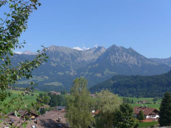 Blick zum Dorf