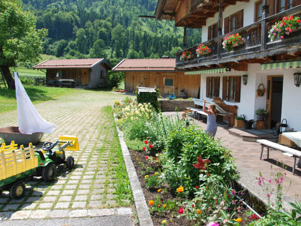 auf unserer Terrasse entspannen