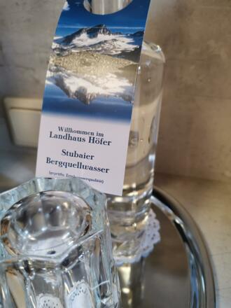 Stubaier Bergquellwasser