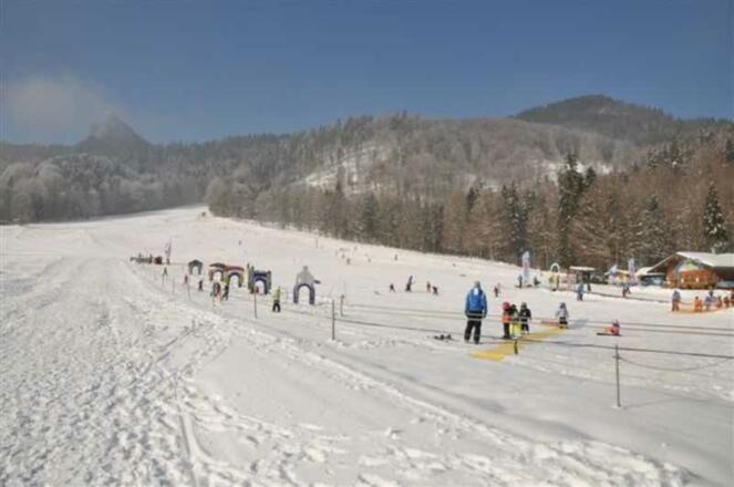 hauseigener Skilift (Kirchberglifte)