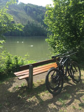 9D770E95-6BBB-4476-B32C-88439A3D5275