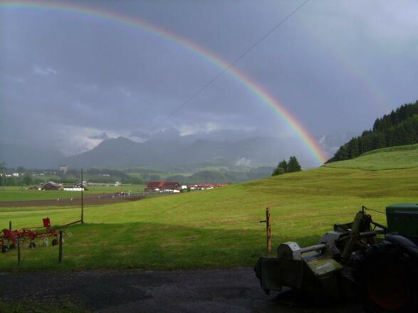 Regenbogen über dem Illertal