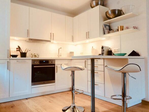 Neue Einbauküche mit Top-Ausstattung und Nespresso Maschine