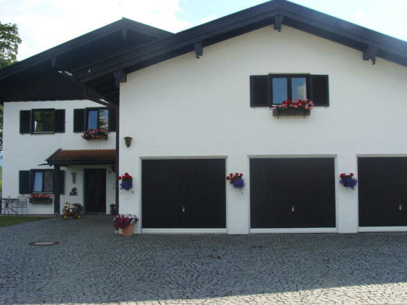 Vorderseite des Hauses