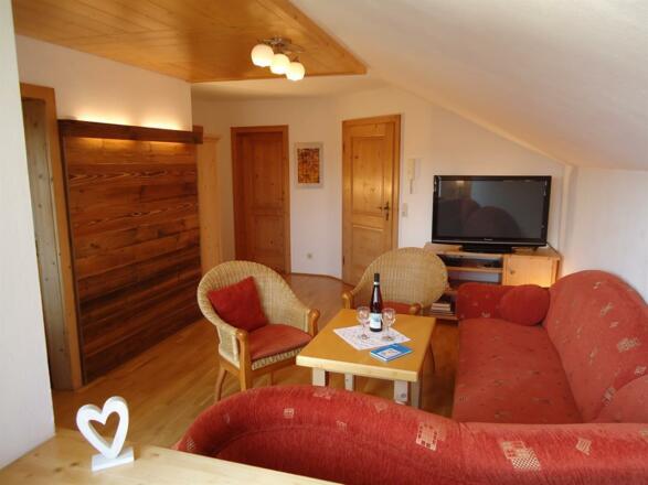 Wohnzimmer Ferienwohnung Neuhauser in Bolsterlang