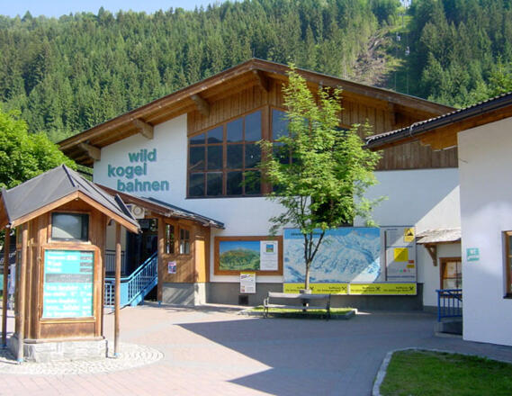 Talstation der Wildkogelbahnen