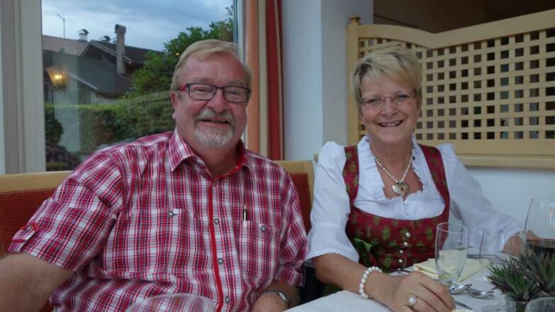 Herzlich Willkommen Ihre Gastgeber