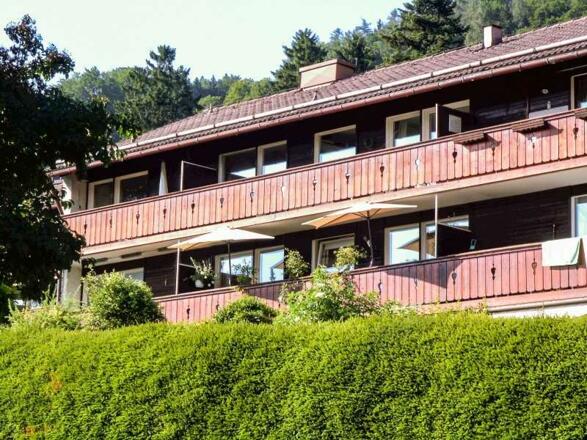 Fewo Am Leeberg mit Sonnenschirmen