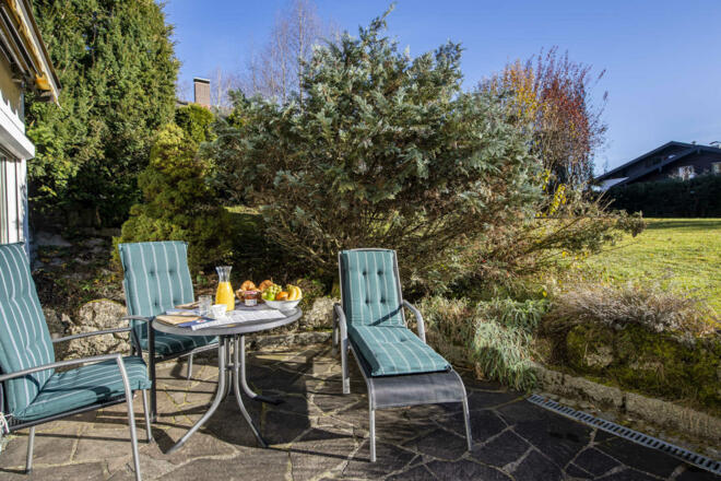 Geräumige Terrasse mit Südseite