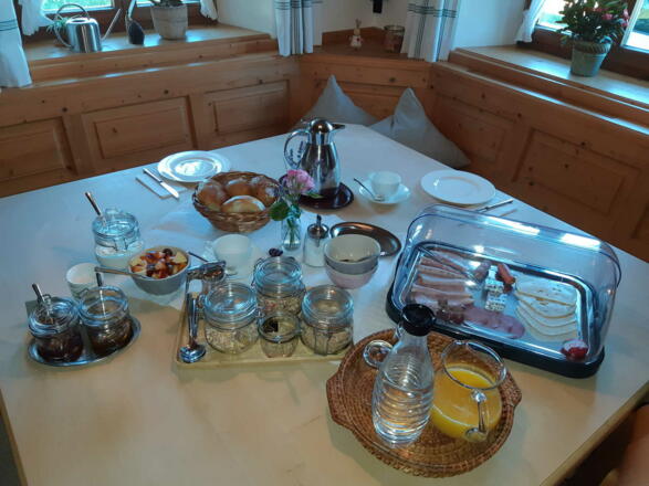 Frühstück für Gäste der Doppelzimmer