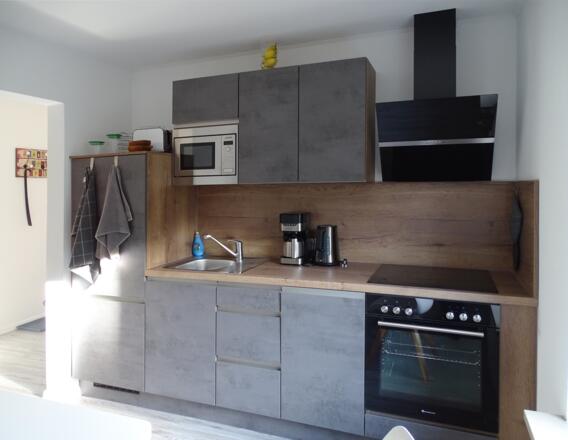 Küche (komplette Einbauküche)