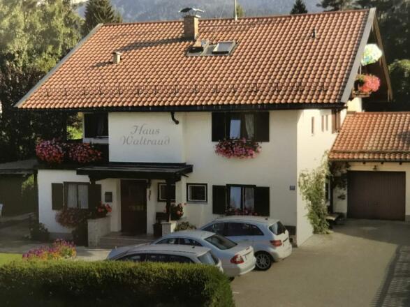 Parkplatz vor dem Haus