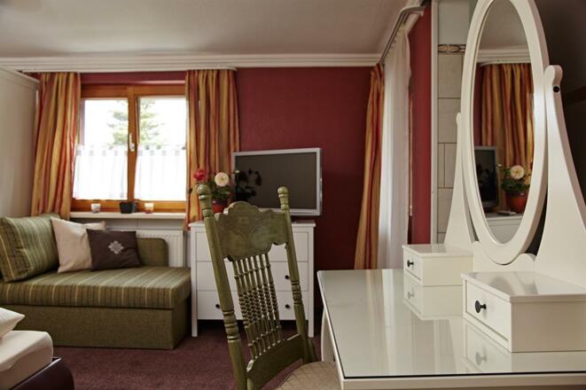 Zimmer 3, Familienzimmer