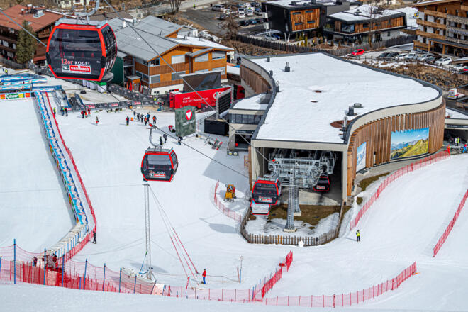 Talstation des 12erKogels - direkt an der WM-Strecke