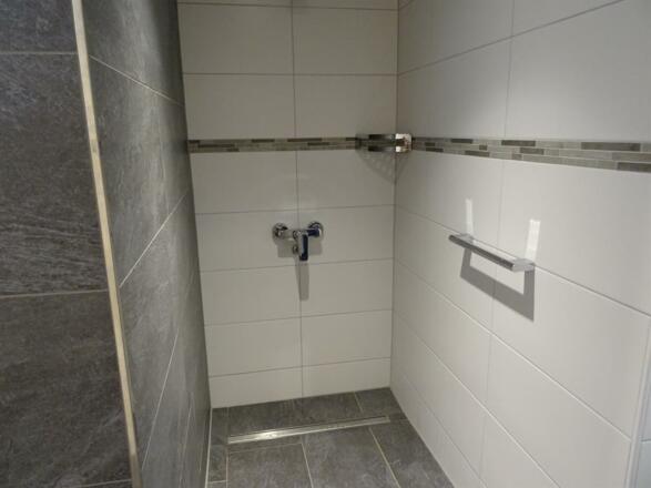 Dusche beim Schwimmbad