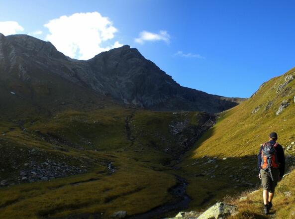 Blick in das weite Kar unterhalb vom Schwarzkopf