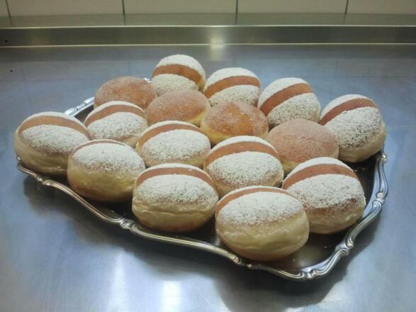 Krapfen der Cafe- Konditorei Weltzer