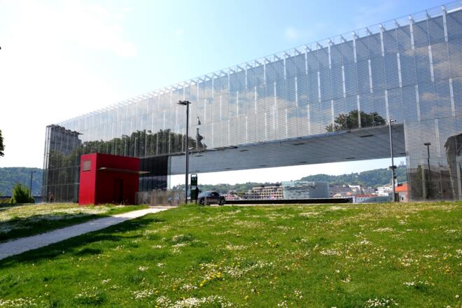 Lentos Frühling3_(c) LinzTourismus-Eckerstorfer.JPG