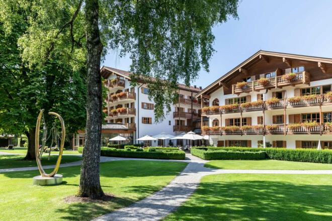 Der Hotelpark des Relais &amp; Châteaux Park-Hotel Egerner Höfe