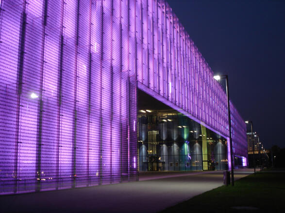 Lentos am Abend(c)LinzTourismus-Müller.jpg