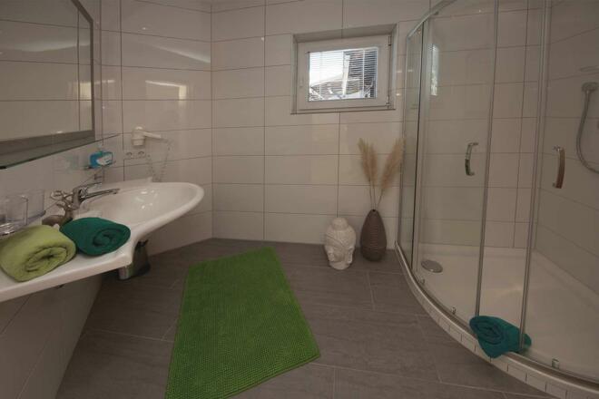 Appartement-4Per-Dusche02