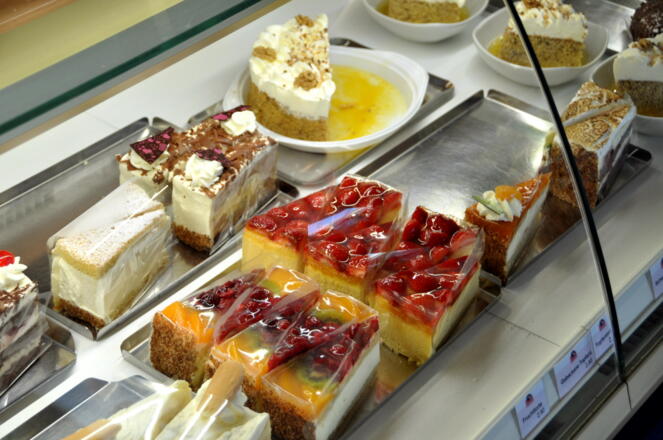 Mehlspeisvitrine Café Stöger