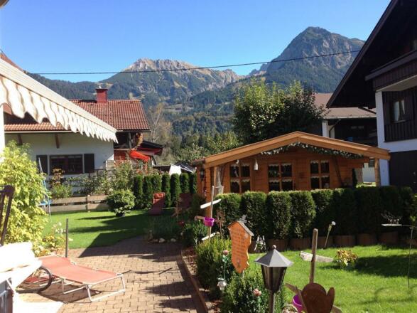 Pension Tannenhof - Urlaub mit Bergblick