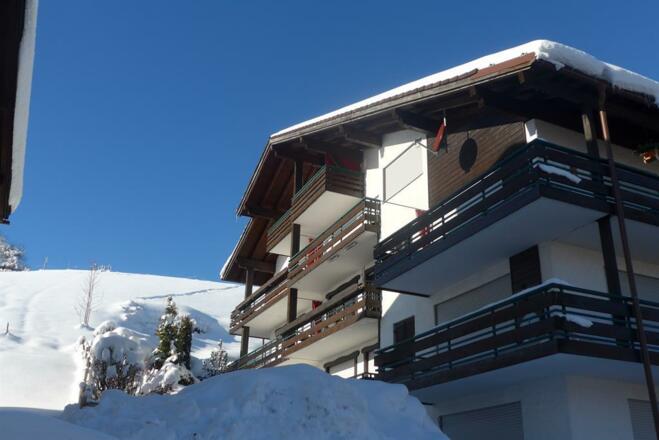 Hausansicht im Winter