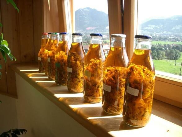 Hauseigene Kräuterprodukte