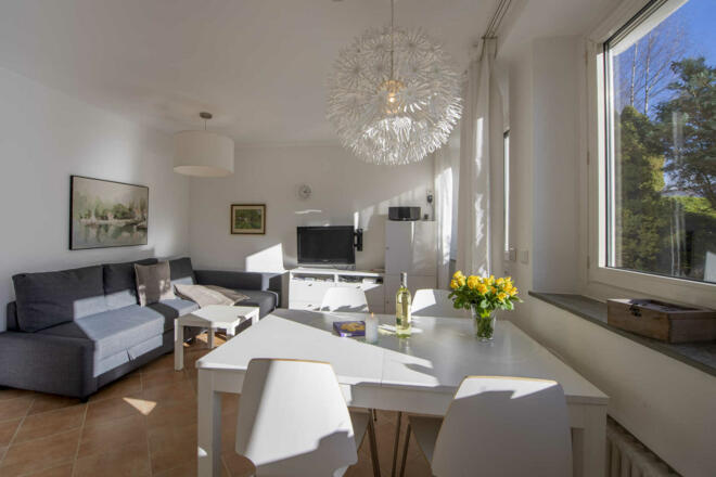 Lichtdurchflutetes Wohnzimmer zum Wohlfühlen