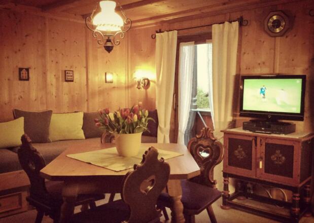 Wohn-/Essbereich mit Küche 3/6