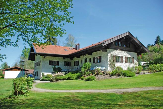 Außenansicht Waldhaus