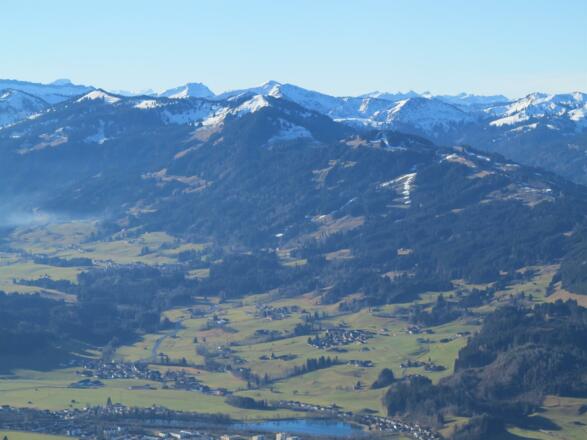 Ofterschwang mitte links im Bild