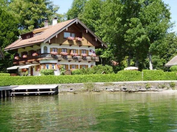 Haus Seeblick mit eigenem Badesteg