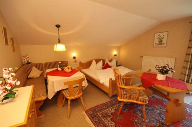 Wohn- &amp; Schlafbereich Ferienwohnung