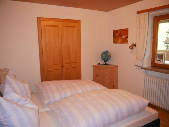 Schlafzimmer 2