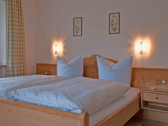 Gästehaus Höpfl - Wintermärchen in ruhiger und sonniger Lage am Fusse des Wallbergs